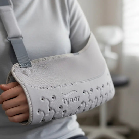 Cabestrillo Para brazo Tynor Urbano Comodo Inmovilidador Gris