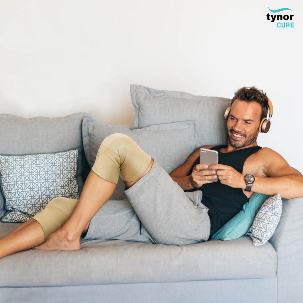 Rodillera Elástica Tynor Ortopedia Compresión Suave Par